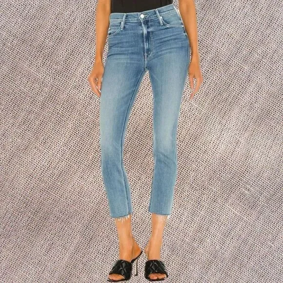 NWT Mother The Mid Rise Dazzler Crop Fray in ‘Blowing Kisses.’